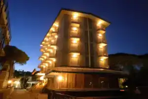 Hotel «Umberto», Лидо-ди-Езоло
