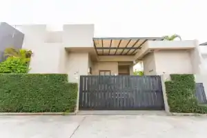 Seastone Private Pool Villas, Банг Тао