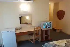Krasi Hotel, Равда