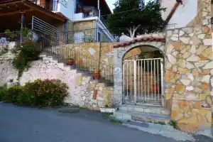 Astonishing View - A Step From The Beach, Финикунда