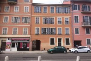 Bright 50sqm Duplex Apartment With One Room In The Center Of Nice, Wit, Ницца