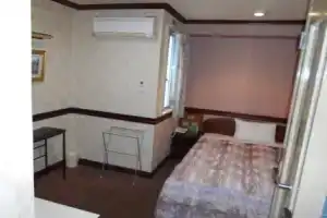 Nishikawaguchi Station Hotel Stay Lounge, Кавагути