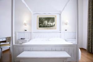 Hotel Sebino, Сарнико