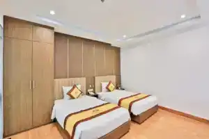 Prague Airport Hotel, Хошимин
