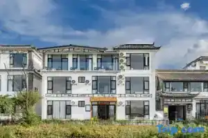 Floral Hotel·Dali coastal clear sea view Hotel
