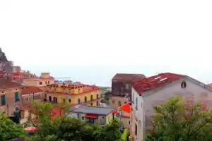 Seaside House, Виетри-суль-Маре
