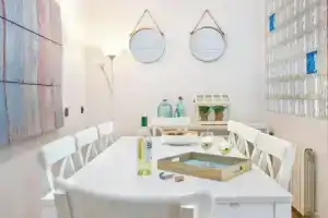 Stay U-nique Apartment Provença, Барселона