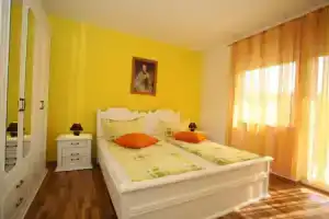 Apartment Era, Трогир