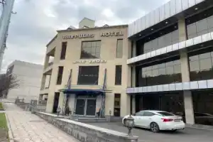 Hotel «Ritzar», Ереван