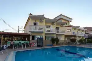 Alkyonis hotel, Лаганас
