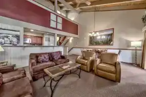 The Perfect Tahoe | Lakeland Village At Heavenly 2 Bedroom Townhouse by RedAwning, Саут-Лейк-Тахо