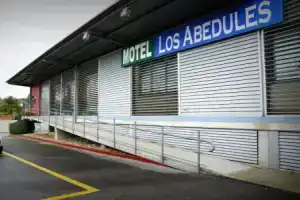 Motel «Los Abedules», Овьедо
