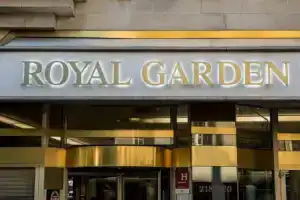 Отель «Royal Garden Champs Elysées», Париж