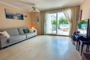 Casablanca Apartamentos, Финестрат