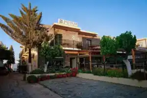 Nicolas Hotel, Георгиуполис