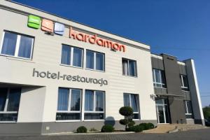 Hotel «Kardamon», Тарнув