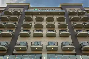 Embassy Suites by Hilton Grand Rapids Downtown,MI, Гранд-Рапидс