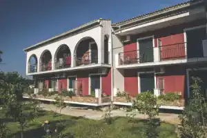 Iliada Beach Hotel, Гувия