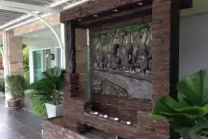 Апартаменты «Chalong Beach Front Residence», Раваи