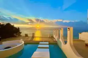 Yunyi Boutique Lake View Inn, Дали