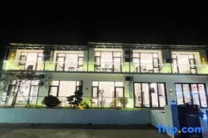 Dali Qianning Seaview Homestay, Дали