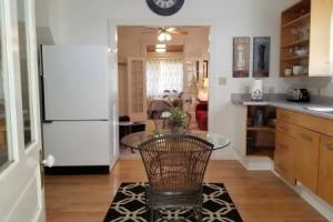 Lettered Streets Vintage Suite - Studio Apartment, Беллингхем