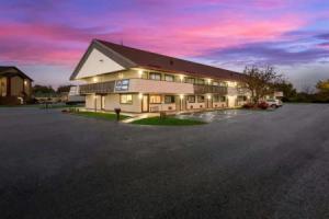 Suburban Studios Peoria, Пеория
