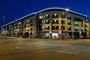 Avand Apartments Debrecen, Дебрецен