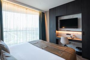 HOTELUX Airport Hotel, Хоофддорп