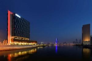 Отель «Hilton Garden Inn Bahrain Bay», Манама