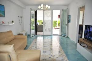 Villa Mare Blu 5 Minutes From Beach, Сперлонга
