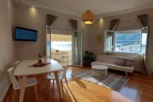Onar Beachfront Residence, Loutraki, Лутраки