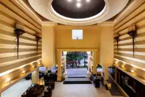 Patong Paragon Resort & Spa Sha Extra Plus, Патонг
