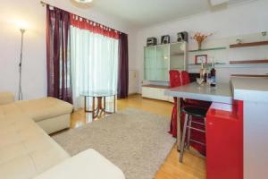 Stunning Home in Vodice With Wifi and 1 Bedrooms, Водице