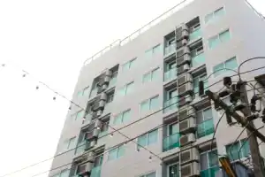 Elegancy Sansabai Hotel, Патонг