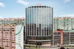 Отель «Ramada by Wyndham Lisbon», Лиссабон