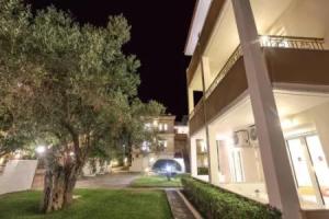 Aparthotel 4 stars Pefkochori, Пефкохори