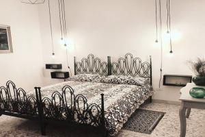 B&B Miseno23, Баколи