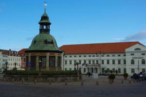 Charmante Ferienwohnung in Wismar am Hafen, Висмар