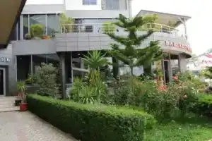 Hotel «Lux Vlore», Влера