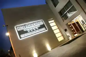 Hotel «Monte Sarago», Остуни