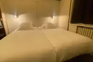 Le Berger Hotel, Брюссель
