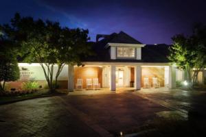 Homewood Suites by Hilton Charlotte North-Univ Research, Шарлотт
