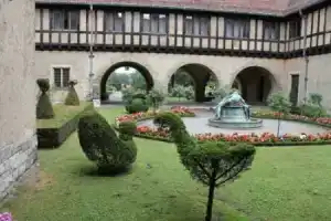 Schlosshotel Cecilienhof, Потсдам
