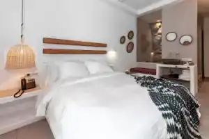 Bohemian Luxury Boutique Hotel, Adults Only, Науса