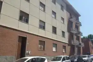 V12 Apartments - Alfieri 2A, Новара