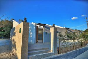 Secret Villas by Relapool, Мотобу