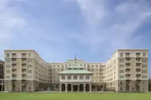 Отель «Embassy Suites by Hilton Charleston Harbor Mt. Pleasant», Чарлстон