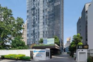 Отель «Wyndham Bangkok Queen Convention Centre - Sha Extra Plus», Бангкок