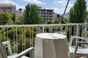 Seaview Studio Flat in Central Halkis, Халкида